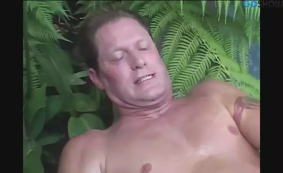 Blissful Oral Delights in Tropical Paradise